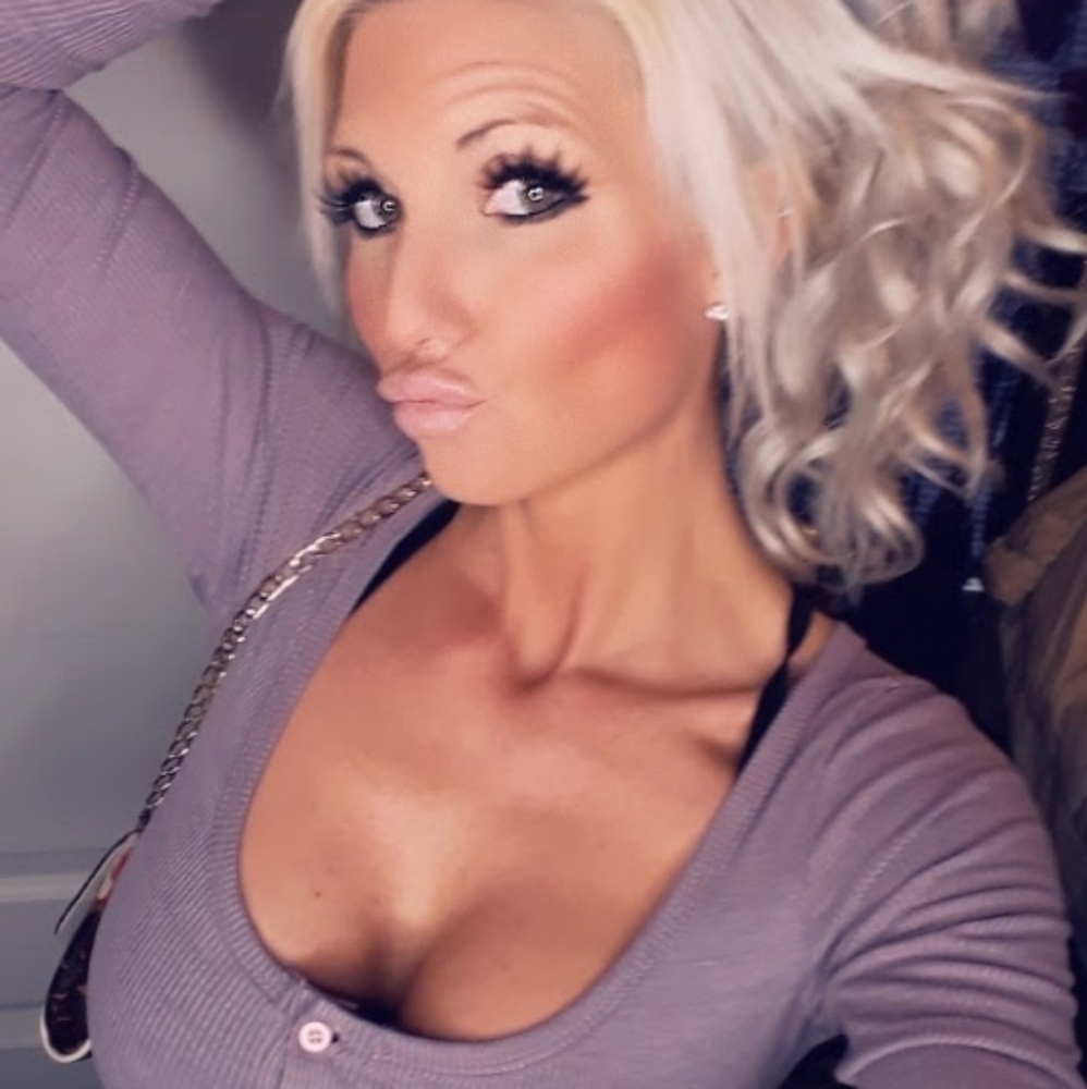 Meet your Posher, Sydney Micha